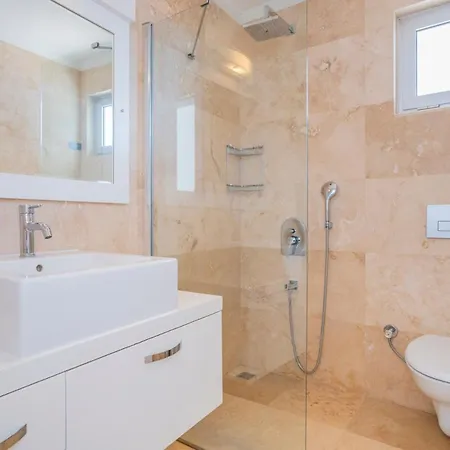 Sleeps 10 Pool Air Con Wifi Villa Kalkan